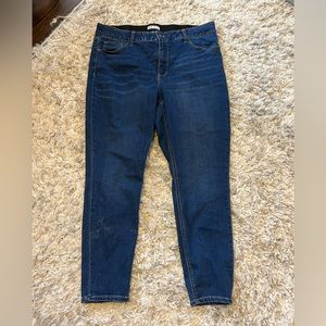 Ava Viv jeans with stretch waist